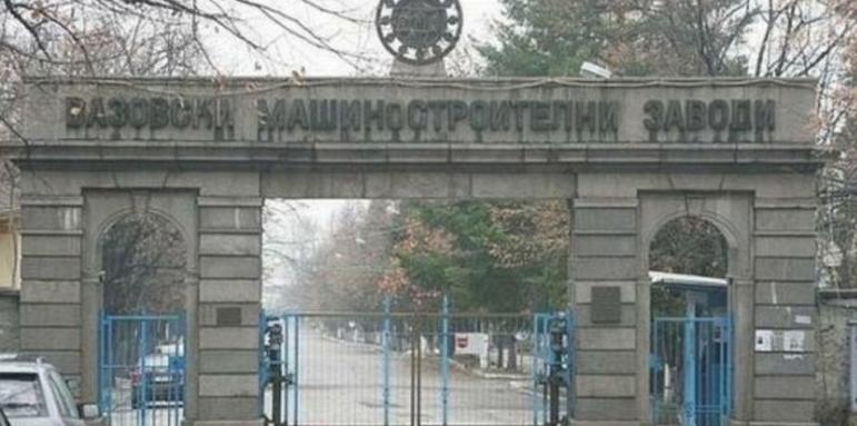 Двойни заплати заради войната. Връщат пенсионери на работа